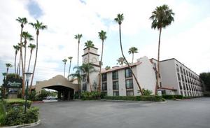 Radisson Suites Hotel Buena Park property photo