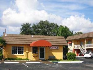 Knights Inn Sarasota property photo